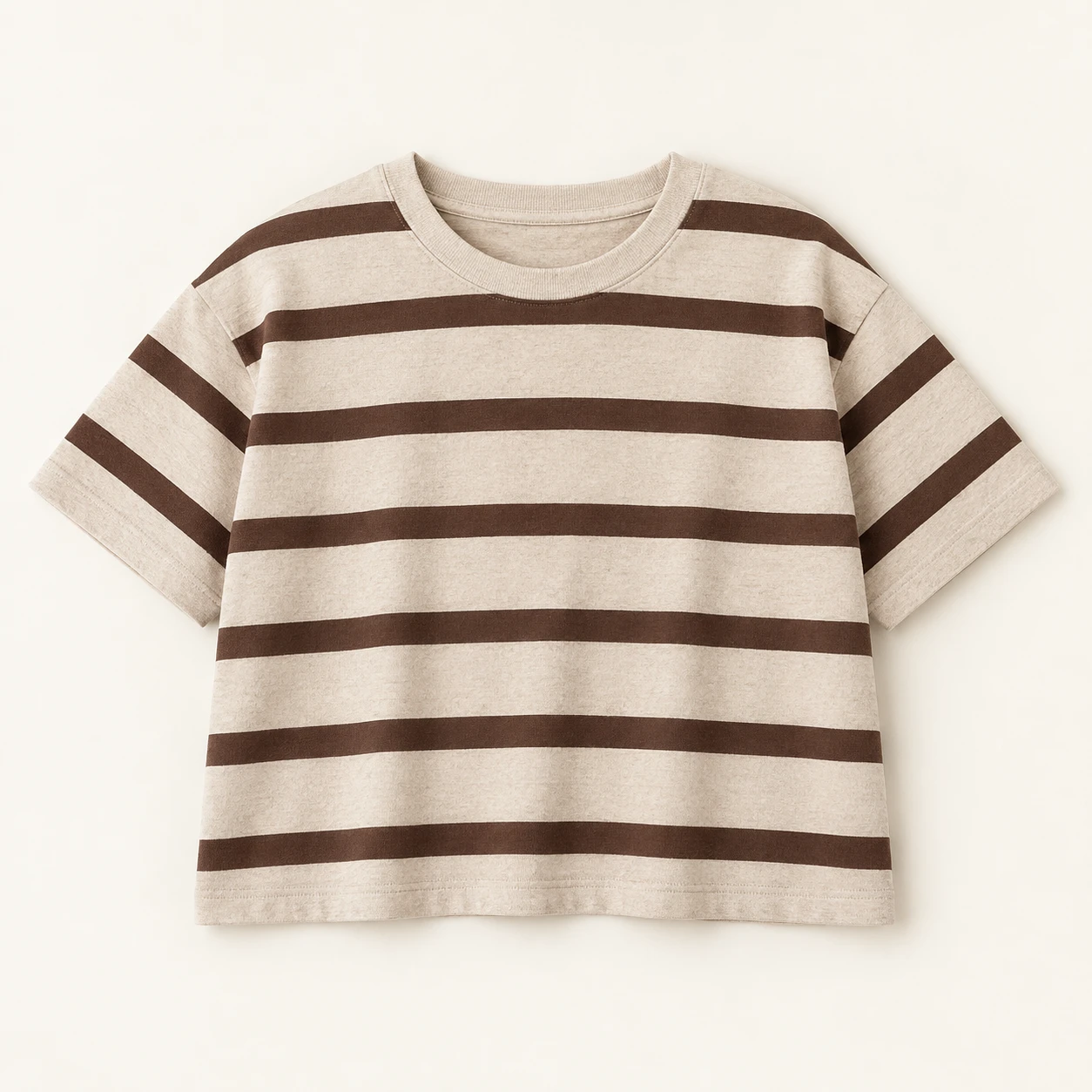 Élise Boxy Tee, Oatmeal / Chocolate, Boxy cropped silhouette